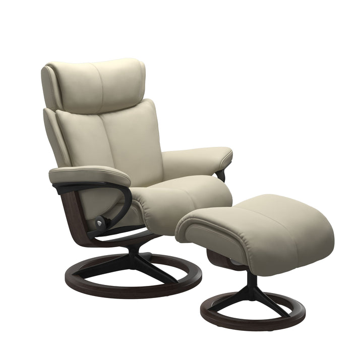 Stressless® Magic (S) Signature chair with footstool